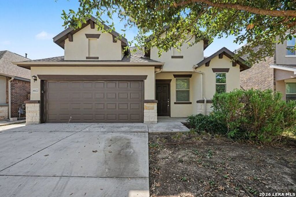 8822 White Crown, San Antonio