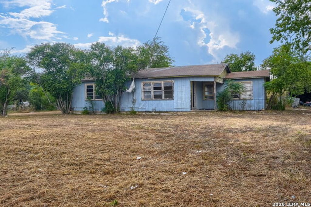 2212 Hunter Rd, San Marcos