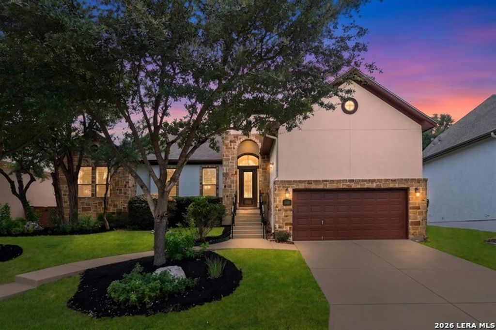 3007 Spider Lily, San Antonio