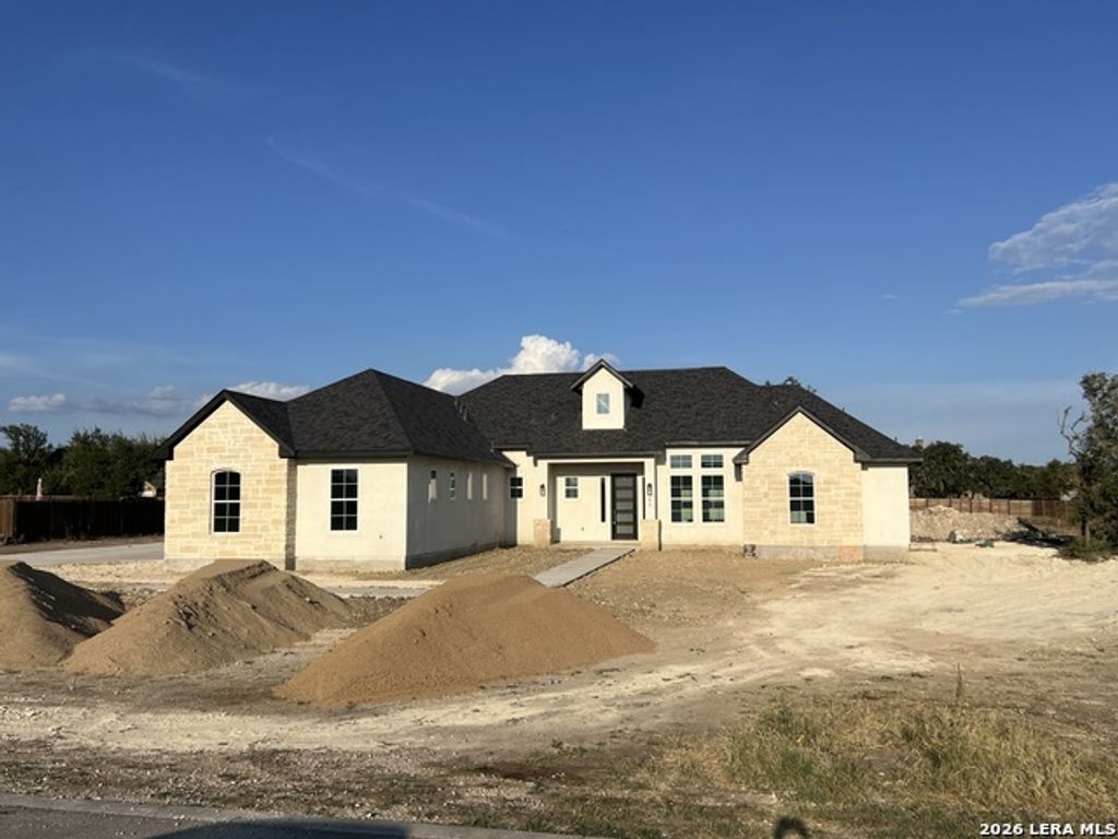 673 James Way, Castroville