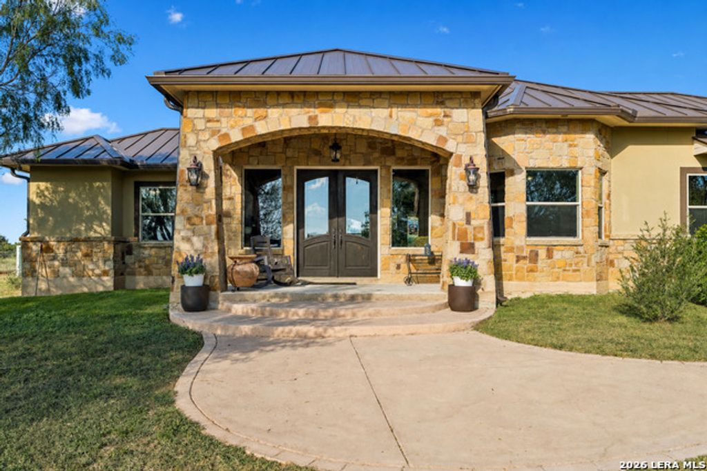 230 Casarez Rd, Pleasanton