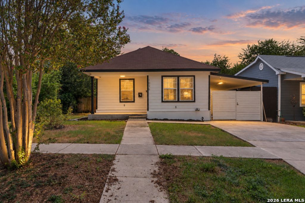 1026 W Lynwood Ave, San Antonio