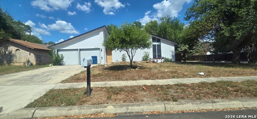 13102 Larklair St, San Antonio