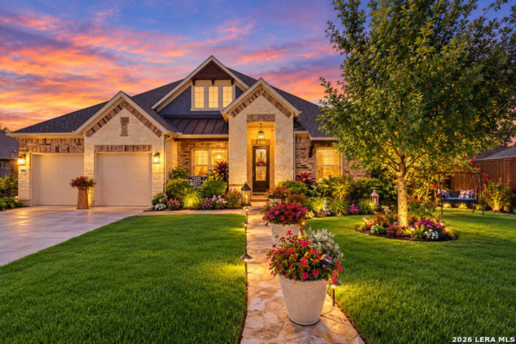 980 Water Oak, Schertz