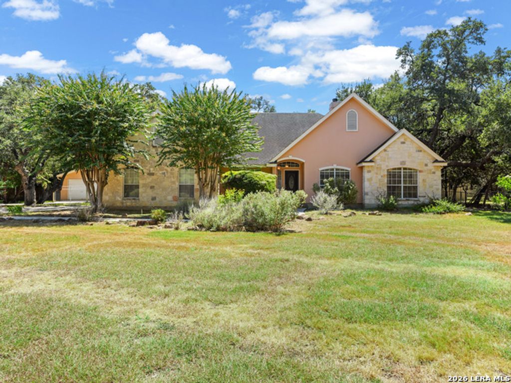 8906 Enchanted Elm, Boerne