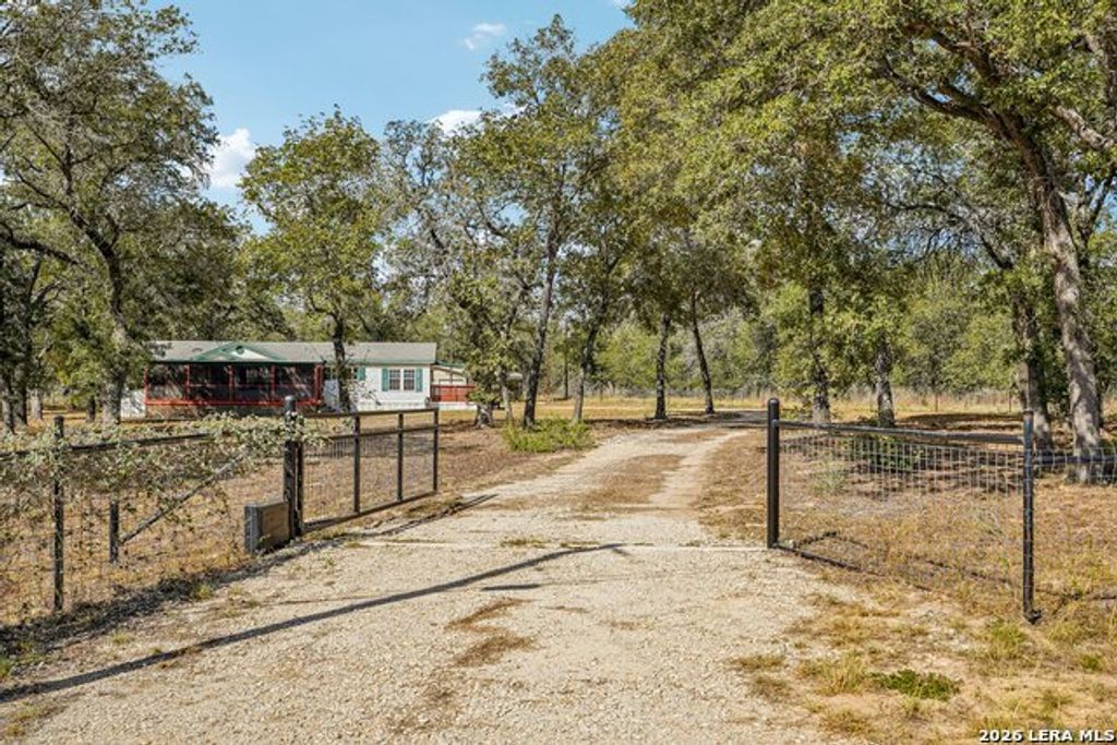177 Longhorn Rd, Stockdale
