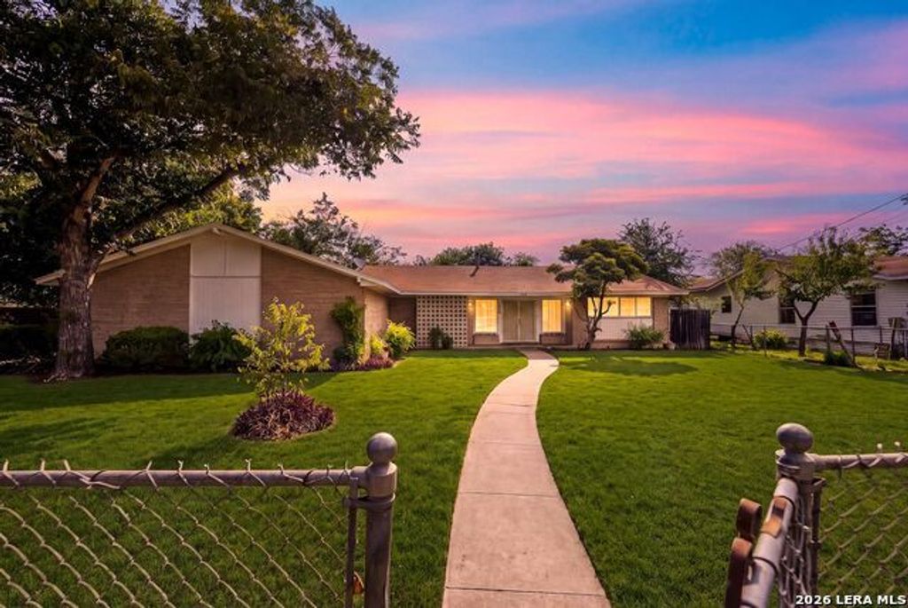 410 Bonair Dr, San Antonio