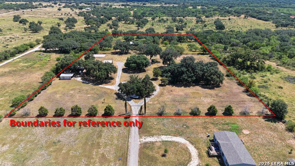 158 River Valley Road, Rio Frio