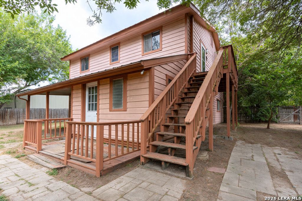 2114 Terminal Loop Rd, McQueeney