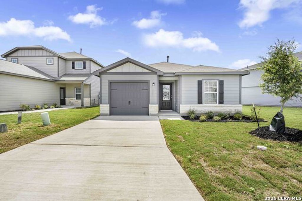 3427 Warlow Branch, San Antonio