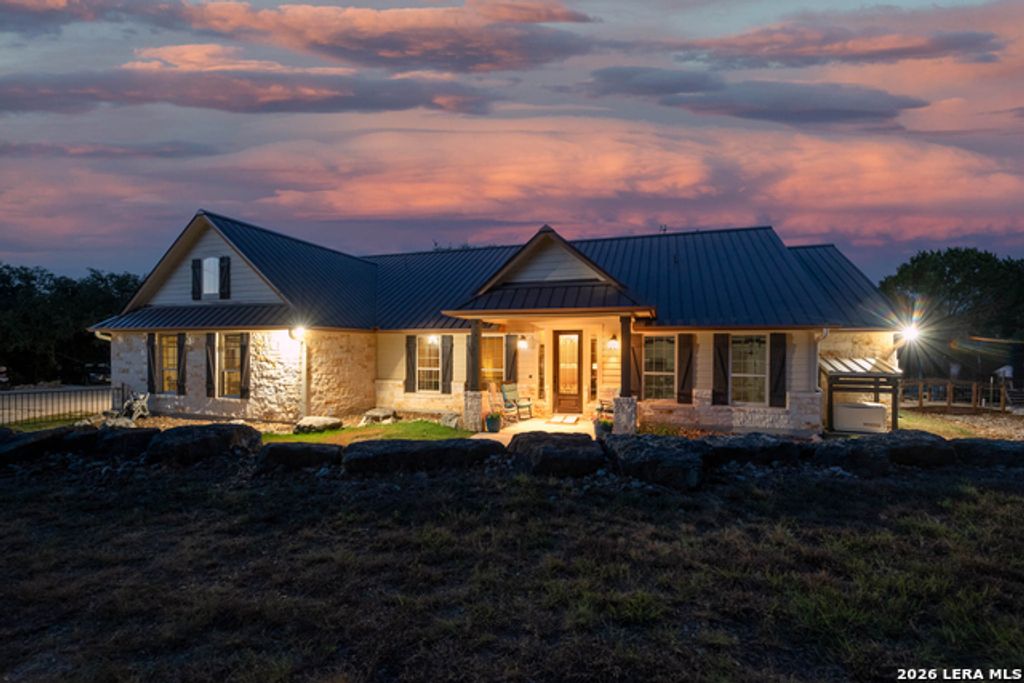 824 Shelly, Canyon Lake
