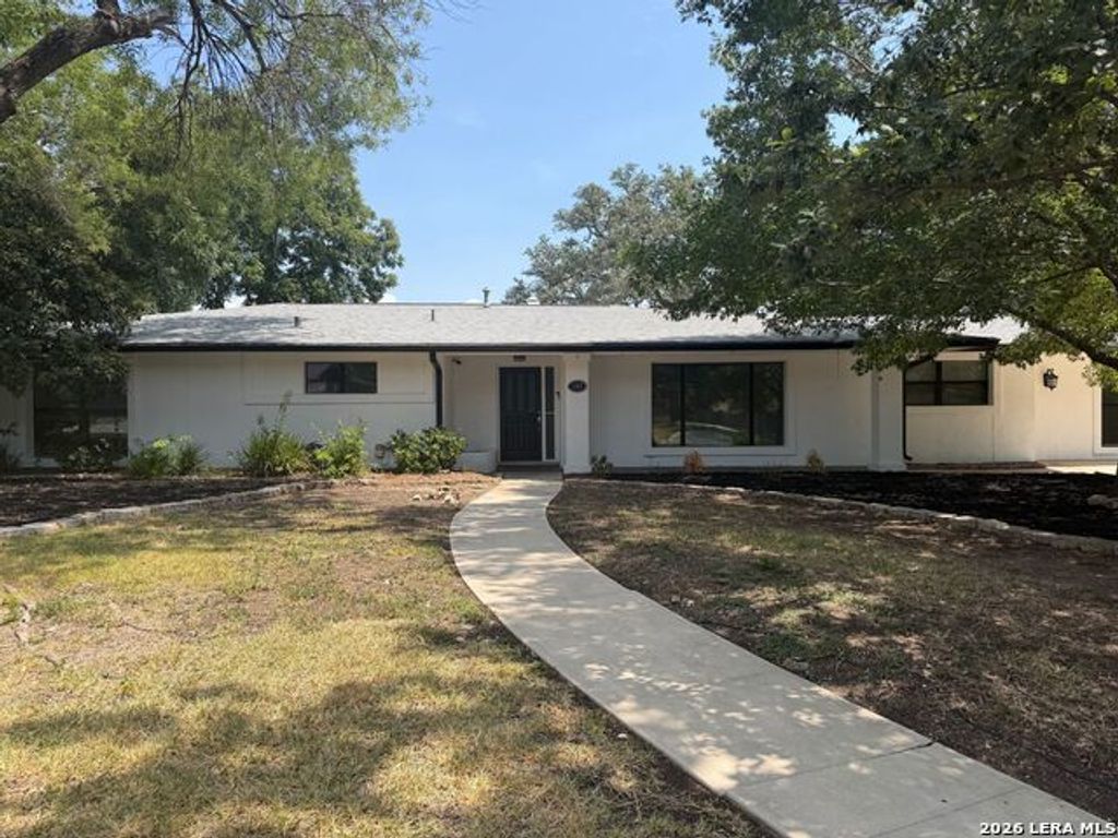 106 Briarcliff Dr, Castle Hills