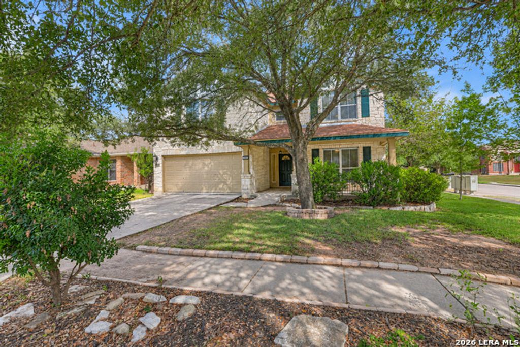 204 Falcon Ridge Dr, New Braunfels