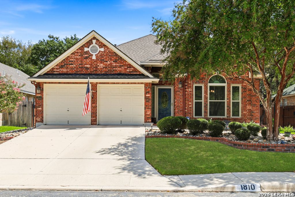 1810 Indian Paint Brush Rd, San Antonio