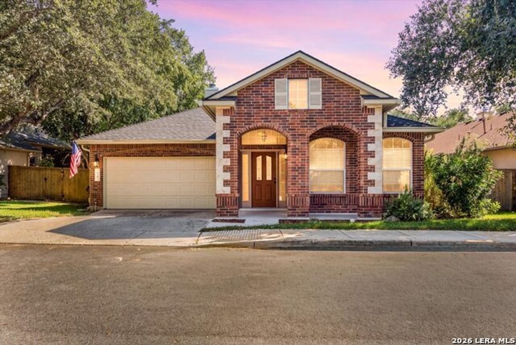 30 Amber Frst, Hollywood Park