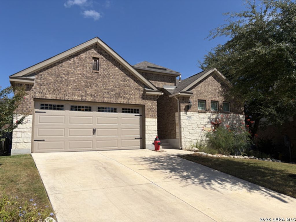 27915 Lokaya Fls, Boerne