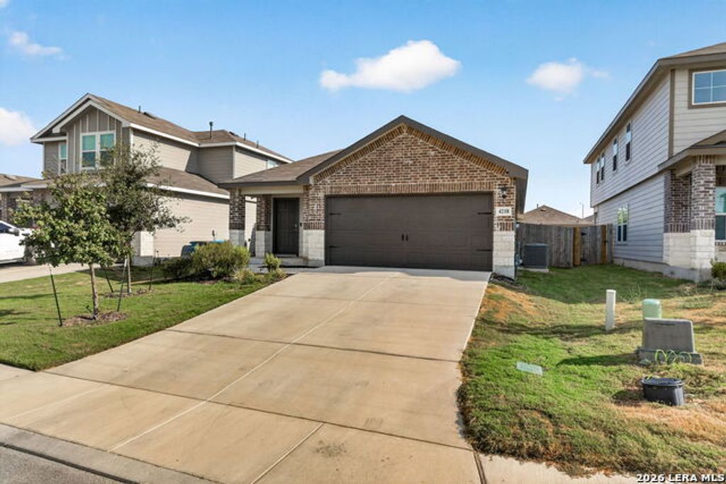 4218 Tarragon Pl, Von Ormy
