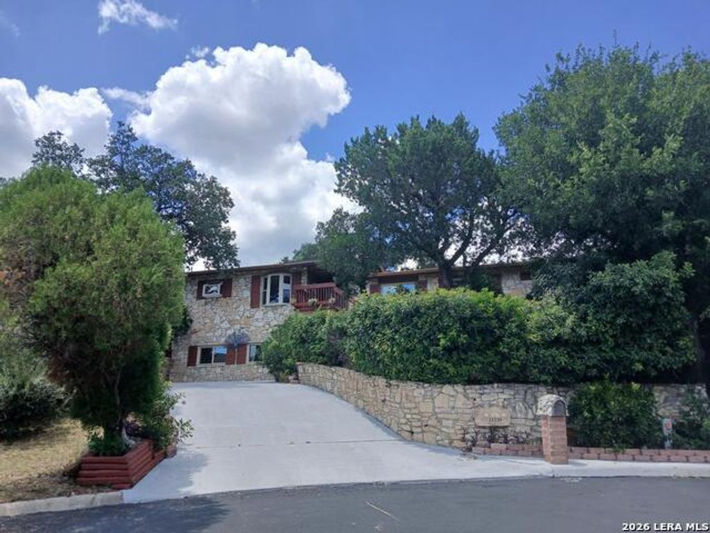 11239 Blue Waters, Helotes