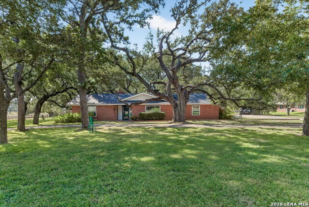 1205 Yellowstone St, Pleasanton