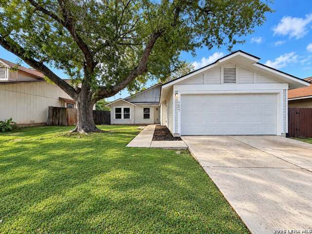 9827 Autumn Silver, San Antonio