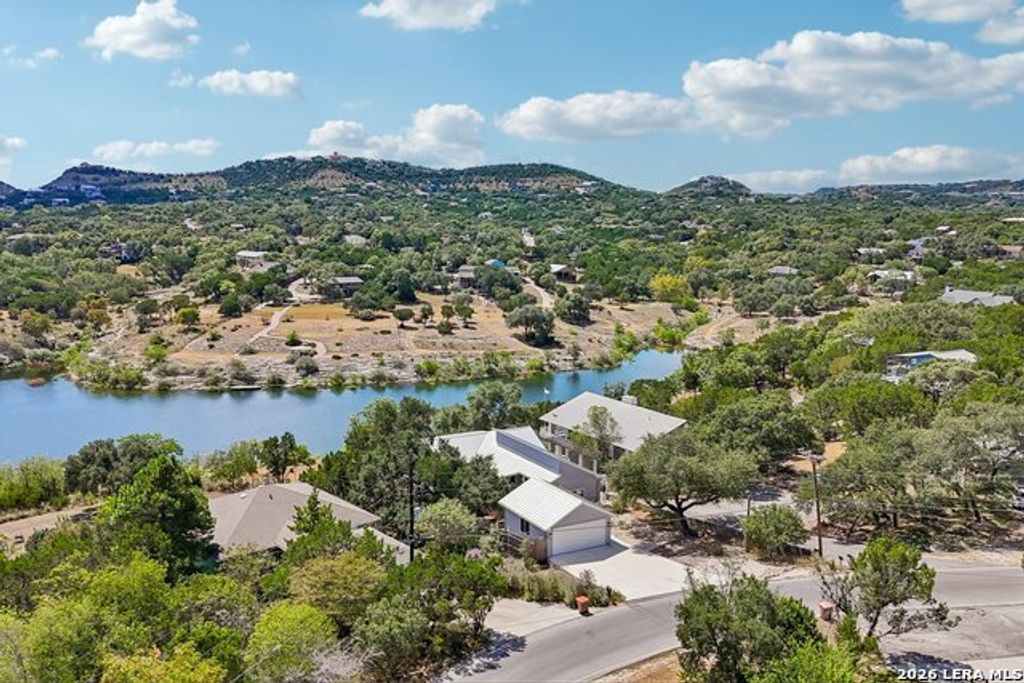 2042 Colleen Dr, Canyon Lake