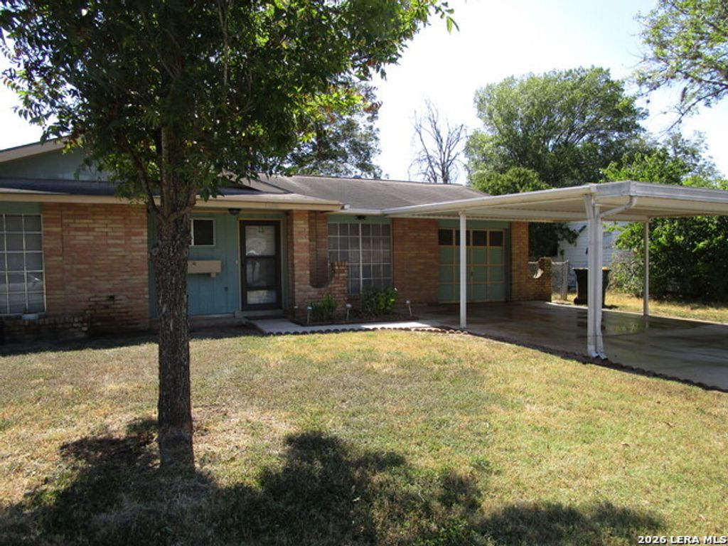 1509 Oak St, Schertz