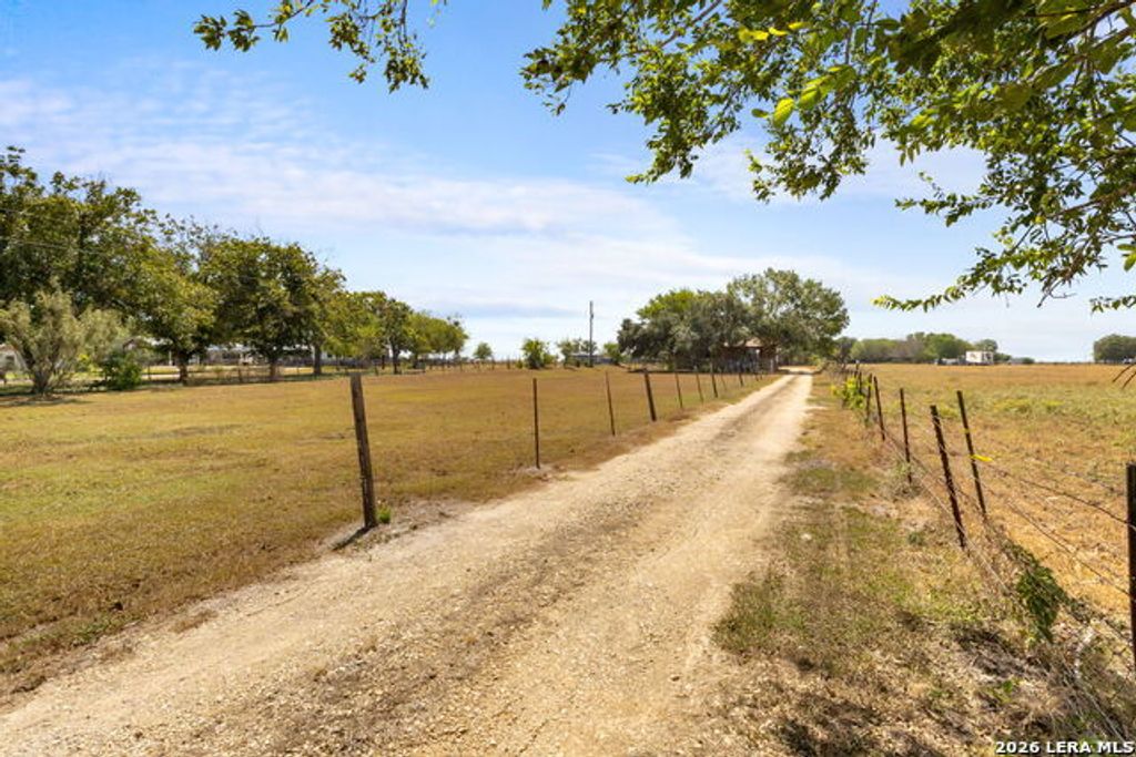 411 Willmann Road, Seguin