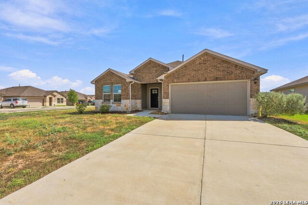 1449 Parkwood, Seguin
