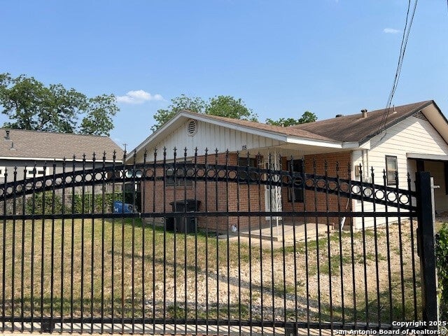 118 Goforth Dr, San Antonio