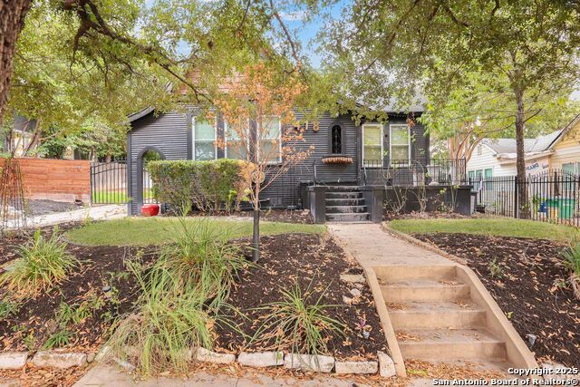 418 W Rosewood Ave, San Antonio