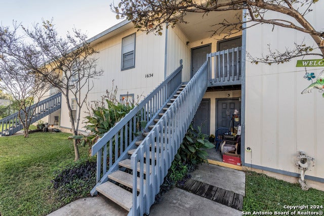 1634 W Woodlawn #2, San Antonio