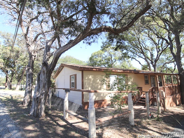 12095 Park Road 37 #b, Lakehills