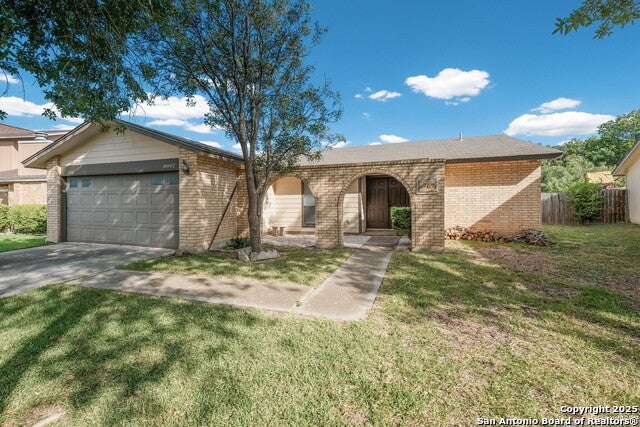 6967 Sunset Village, San Antonio