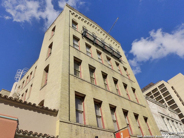 221 Losoya St 3a, San Antonio