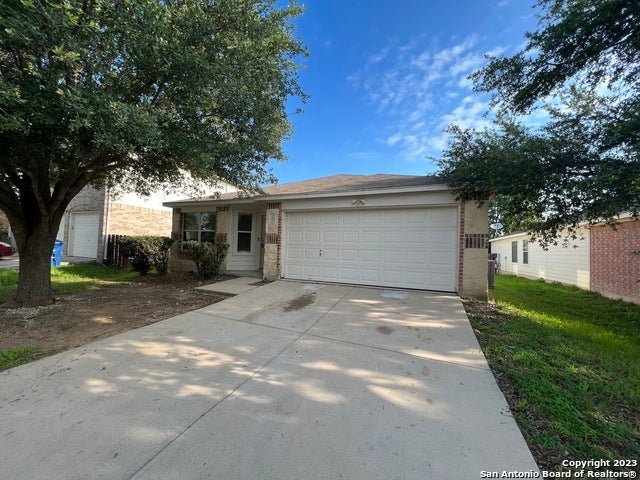 9411 Massaro St, San Antonio