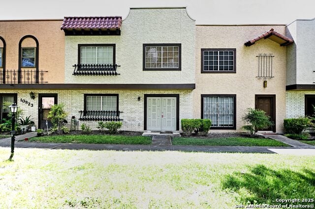 10819 S Crown View, San Antonio