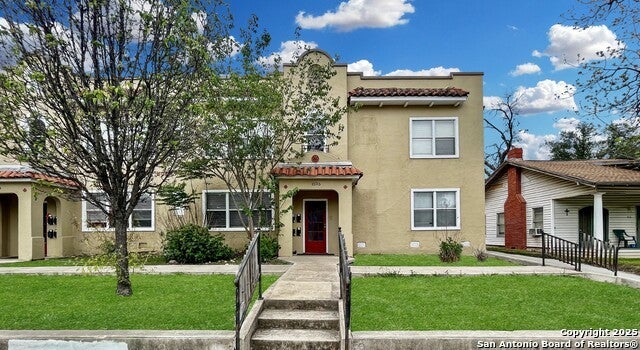 1535 W Woodlawn Ave #1, San Antonio