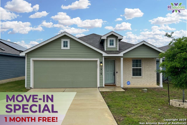 1919 Fieldfare, New Braunfels