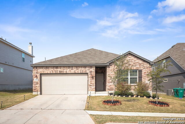 6911 Stout Way, Converse