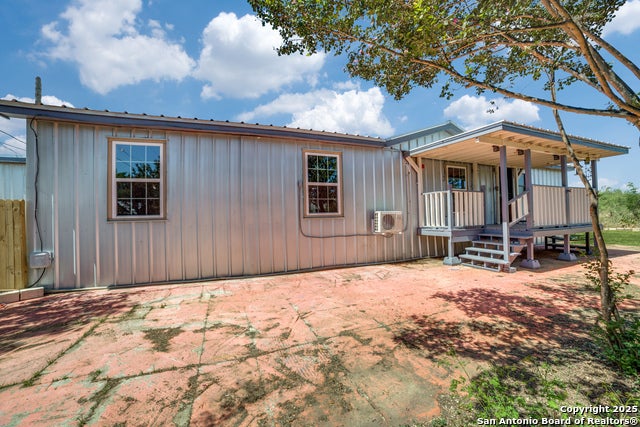 8325 Fm 327 3, Elmendorf