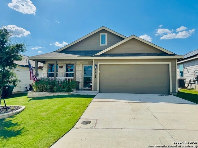 5827 Seaside Manor, Converse