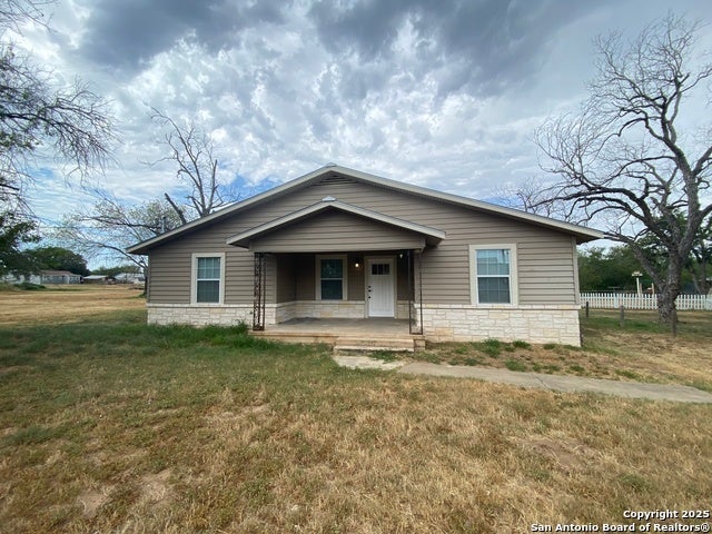 576 School Drive, Poteet