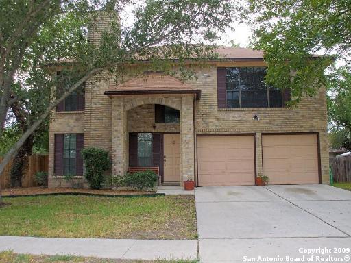 2401 Hidden Grove, Schertz