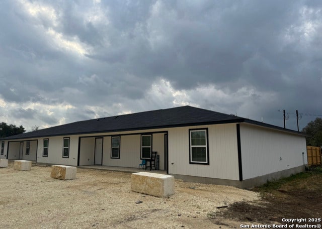 1008 County Road 4516, San Antonio