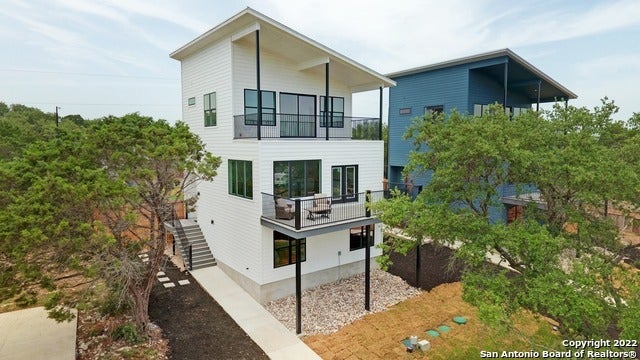 675 Hummingbird, Canyon Lake