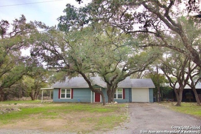 167 Lakeview, Spring Branch