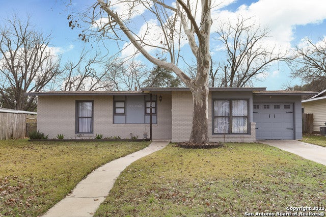 634 Karen Ln, San Antonio