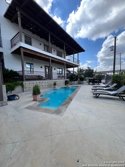 1542 N Alamo #104, San Antonio