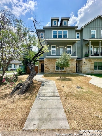 614 Errol St #801, San Antonio