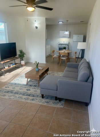 144 W Villaret Blvd #106, San Antonio